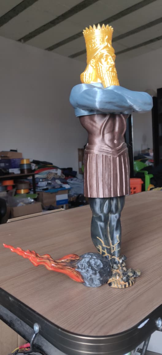 Estatua de Nabucodonosor Armable